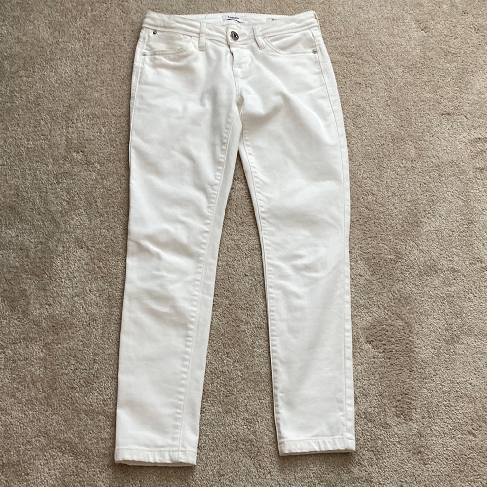 White Kensie jeans
